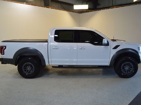 Used 2020 Ford F150 Raptor w/ Equipment Group 802A Luxury AWD/4WD image 2