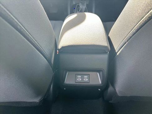 Certified 2025 Toyota Corolla LE image 18