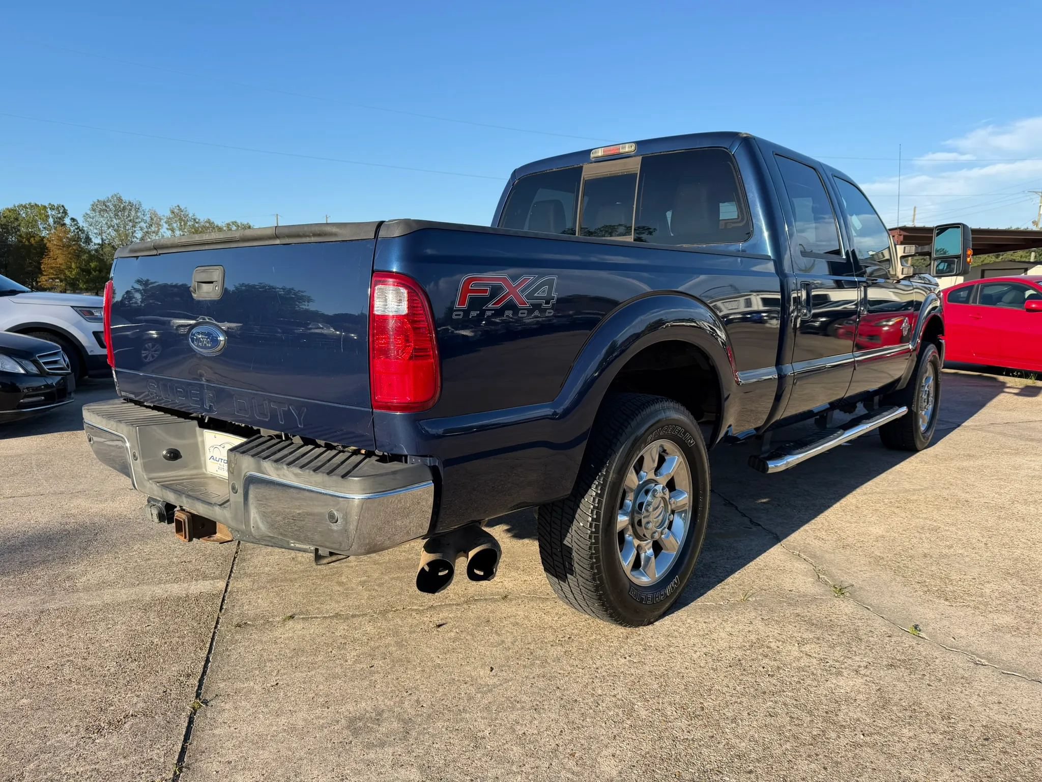 Used 2012 Ford F250 Lariat w/ Lariat Interior Pkg AWD/4WD image 4