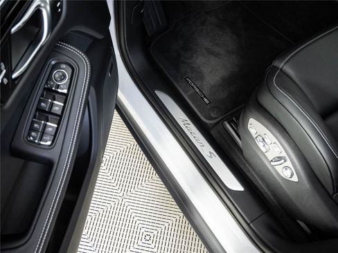 New 2026 Porsche Macan S AWD/4WD image 8