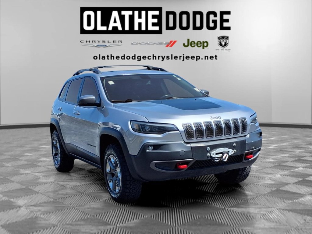 Used 2019 Jeep Cherokee Trailhawk w/ Comfort/Convenience Group AWD/4WD image 31