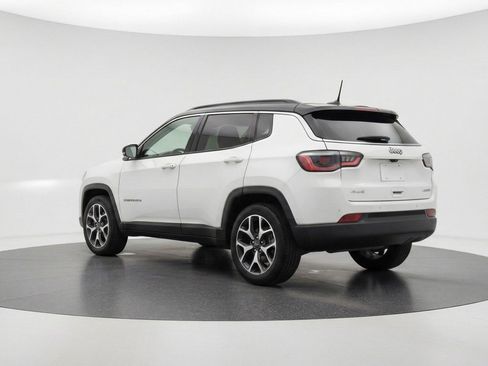 Used 2025 Jeep Compass Limited AWD/4WD image 6