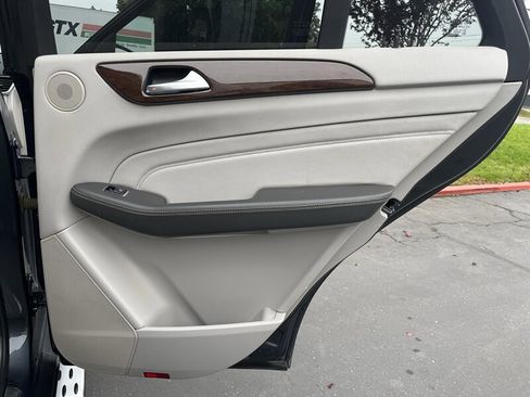 Used 2012 Mercedes-Benz ML 350 4MATIC image 34