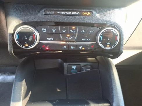 Certified 2022 Ford Escape SE w/ Convenience Package image 22