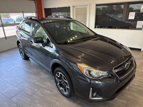 Used 2016 Subaru Crosstrek 2.0i Limited image 9