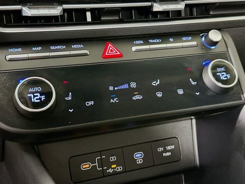 Used 2024 Hyundai Sonata SEL image 16