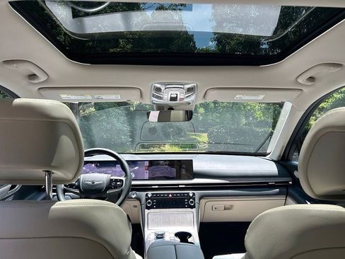 Certified 2026 Genesis GV80 2.5T Select AWD/4WD image 23