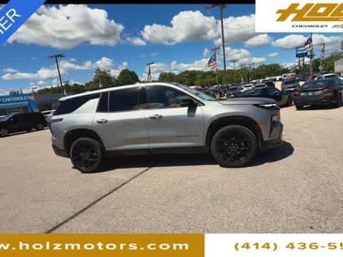 Certified 2026 Chevrolet Traverse RS AWD/4WD image 9