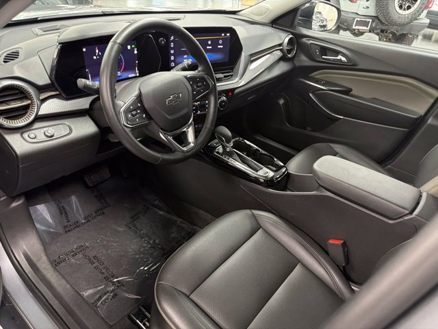 Used 2025 Chevrolet Trax ACTIV w/ Driver Confidence Package FWD image 15