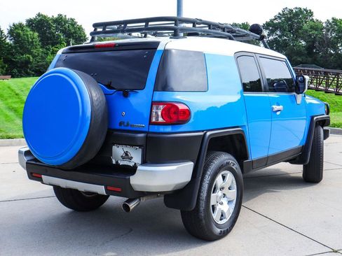 Used 2007 Toyota FJ Cruiser 4WD w/ Upgrade Pkg 1 image 12