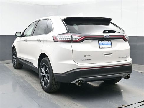 Used 2017 Ford Edge Titanium w/ Equipment Group 301A image 7