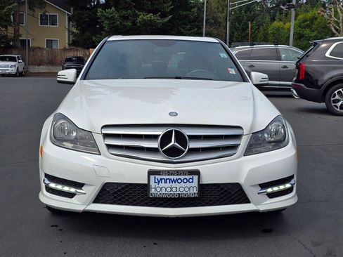 Used 2013 Mercedes-Benz C 250 Sedan image 8