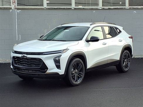 New 2026 Chevrolet Trax ACTIV w/ Driver Confidence Package image 1