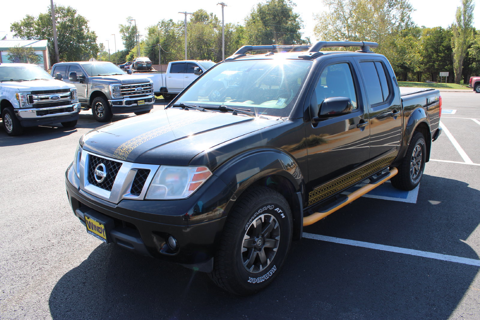 Used 2015 Nissan Frontier PRO-4X w/ Pro-4x Luxury Package AWD/4WD image 4