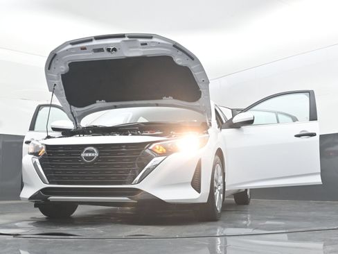 Certified 2025 Nissan Sentra S FWD image 42