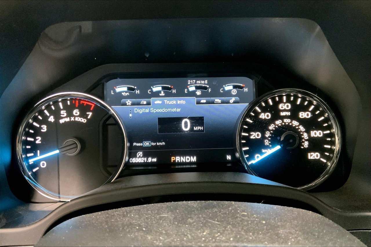 Used 2018 Ford F150 Lariat w/ Equipment Group 502A Luxury AWD/4WD image 18