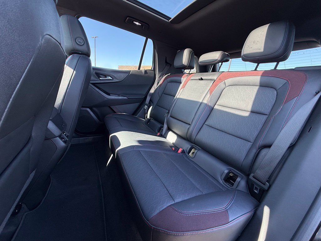 Used 2025 Chevrolet Equinox RS w/ Safety and Technology Package AWD/4WD image 25