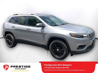 Used 2019 Jeep Cherokee Latitude w/ Popular Appearance Group