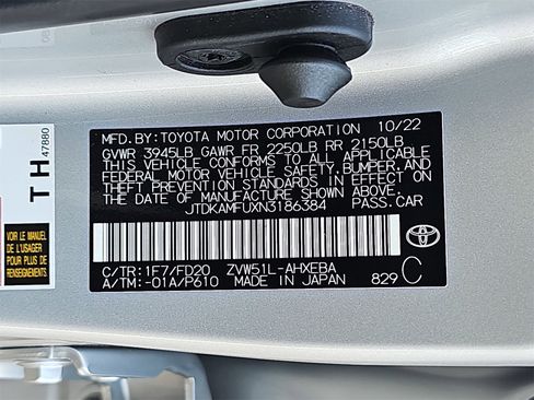 Used 2022 Toyota Prius L Eco image 38