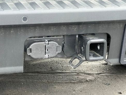 New 2025 Ford Maverick XLT w/ XLT Luxury Package image 11