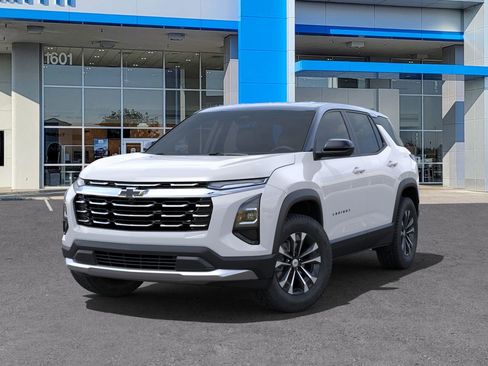 New 2025 Chevrolet Equinox LT w/ LPO, Floor Liner Package image 6