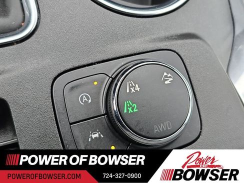 Used 2023 Chevrolet Traverse RS image 19