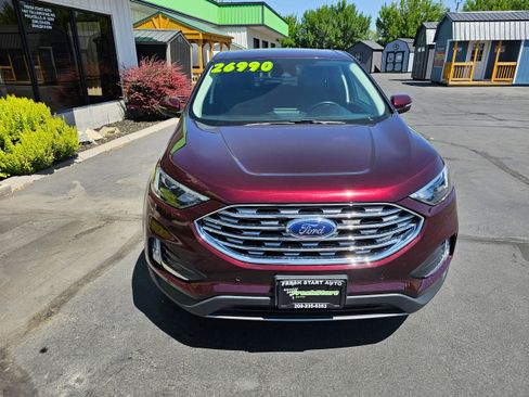 Used 2023 Ford Edge Titanium image 3