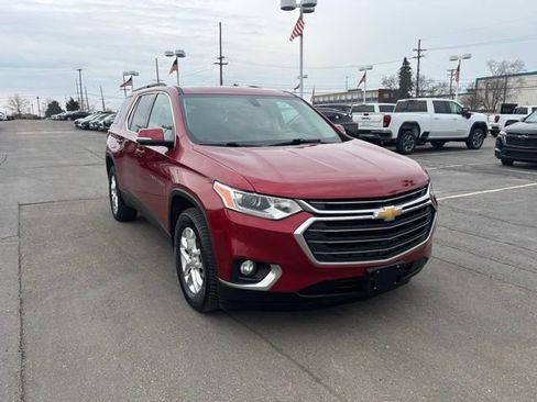 Used 2019 Chevrolet Traverse LT w/ LPO, Floor Liner Package AWD/4WD image 3
