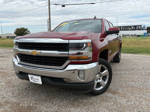 Used 2018 Chevrolet Silverado 1500 LT w/ Texas Edition RWD image 1