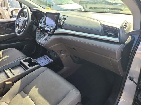 Used 2022 Honda Odyssey EX image 18