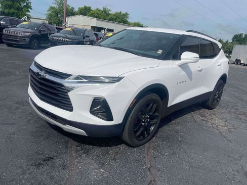 Used 2020 Chevrolet Blazer LT FWD image 2