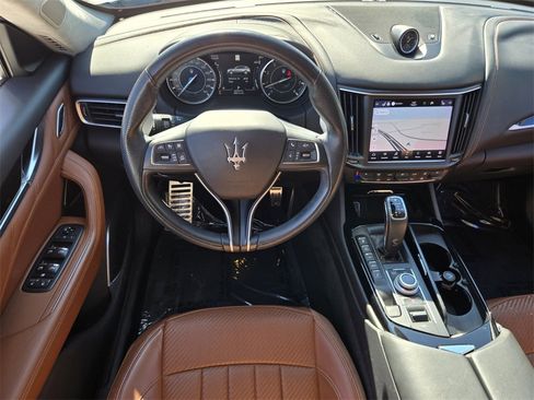 Used 2022 Maserati Levante Modena image 13