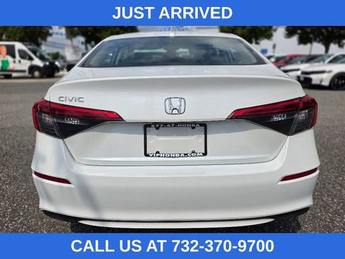 Used 2022 Honda Civic EX image 4