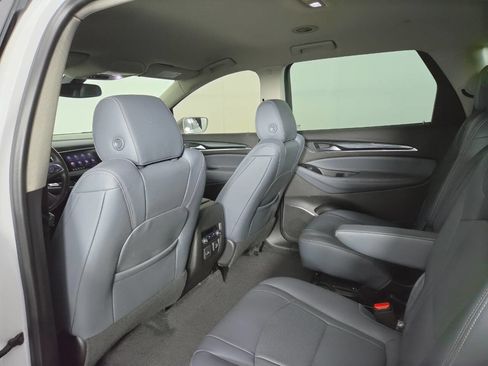 Used 2020 Buick Enclave Essence w/ Sound and Sites Package FWD image 22
