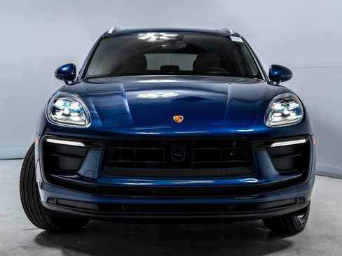 Used 2025 Porsche Macan image 10
