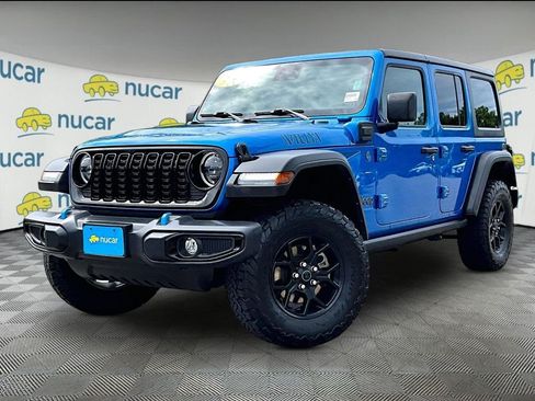 Used 2024 Jeep Wrangler Unlimited AWD/4WD image 3