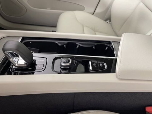 New 2024 Volvo XC60 T8 Plus w/ Protection Package Premier image 35