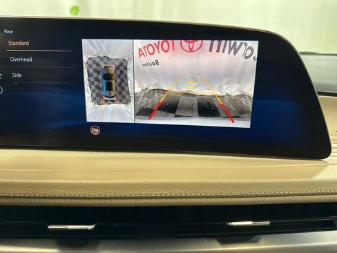 Used 2025 Cadillac XT4 Premium Luxury AWD/4WD image 30