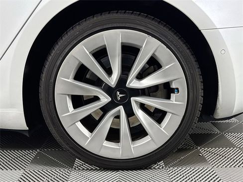 Used 2021 Tesla Model 3 Standard Range Plus image 45