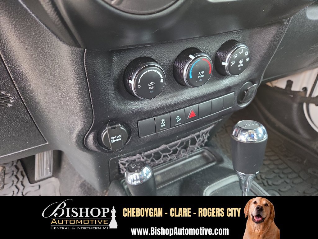 Used 2016 Jeep Wrangler Sport w/ Quick Order Package 24S AWD/4WD image 16