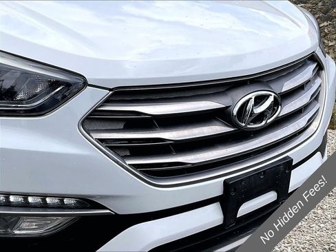 Used 2018 Hyundai Santa Fe Sport 2.0T AWD/4WD image 26