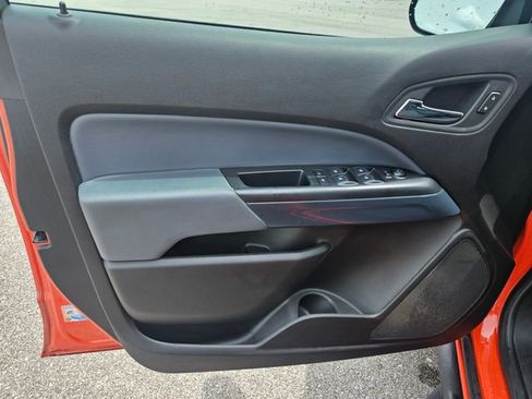 Used 2019 Chevrolet Colorado Z71 AWD/4WD image 10