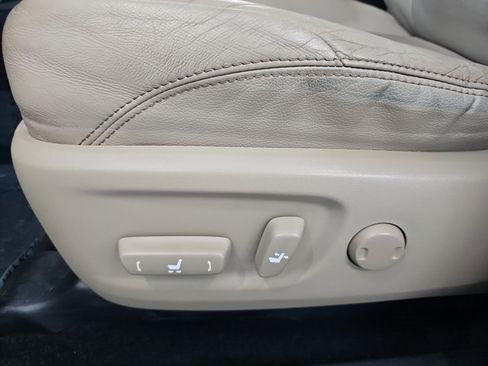 Used 2016 Toyota 4Runner Limited image 30