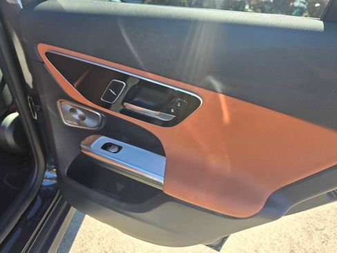 Used 2026 Mercedes-Benz GLC 300 4MATIC image 13