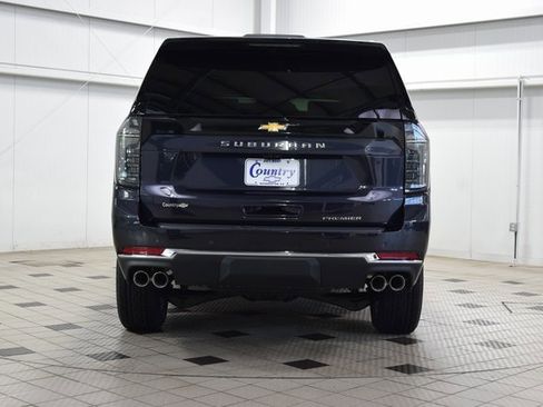 New 2025 Chevrolet Suburban Premier image 7