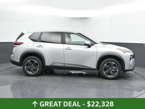 Used 2025 Nissan Rogue SV FWD image 5