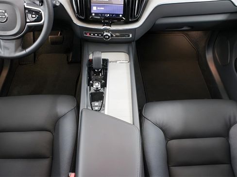 Certified 2025 Volvo XC60 B5 Plus image 16