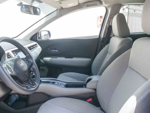Used 2022 Honda HR-V LX image 17