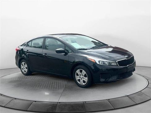 Used 2017 Kia Forte LX image 7