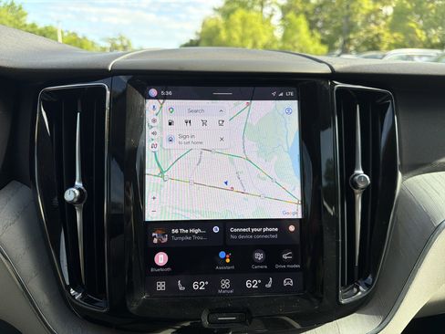 Used 2024 Volvo XC60 B5 Plus w/ Protection Package Premier AWD/4WD image 24